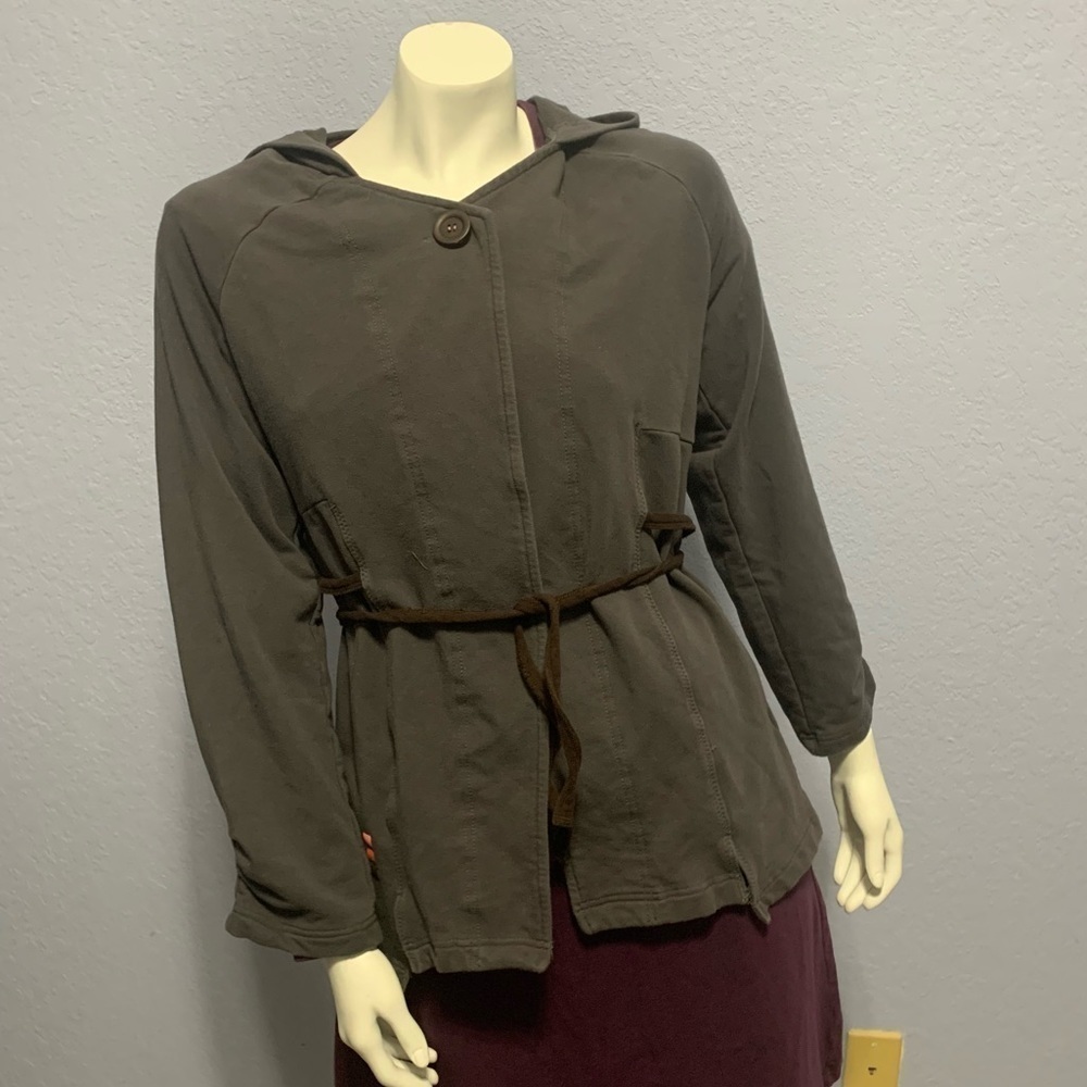 Title Nine Hooded Long Sleeves Tie Button Jacket